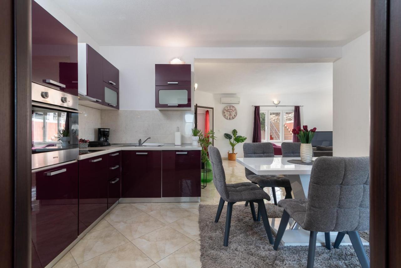טרוגיר Holiday Villa Nostra מראה חיצוני תמונה