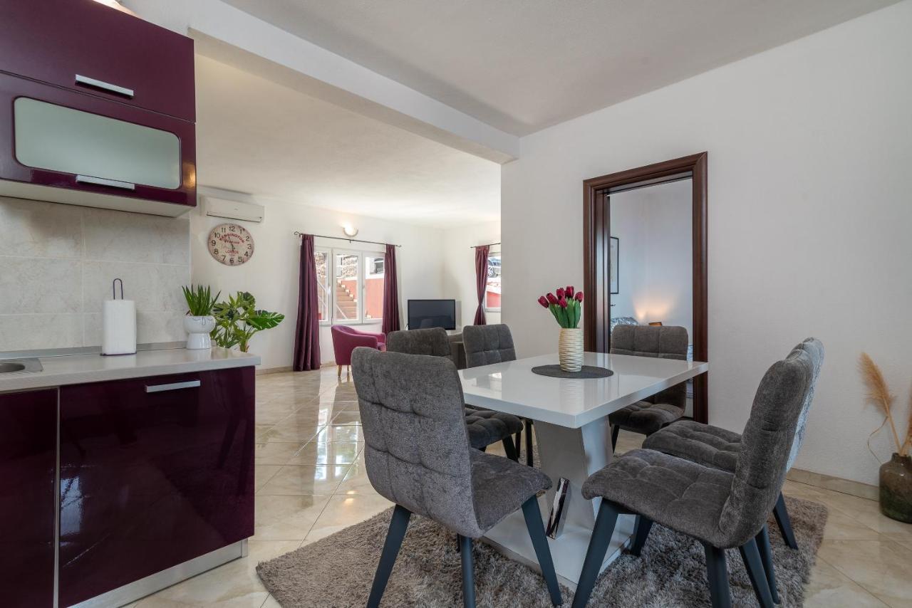 טרוגיר Holiday Villa Nostra מראה חיצוני תמונה