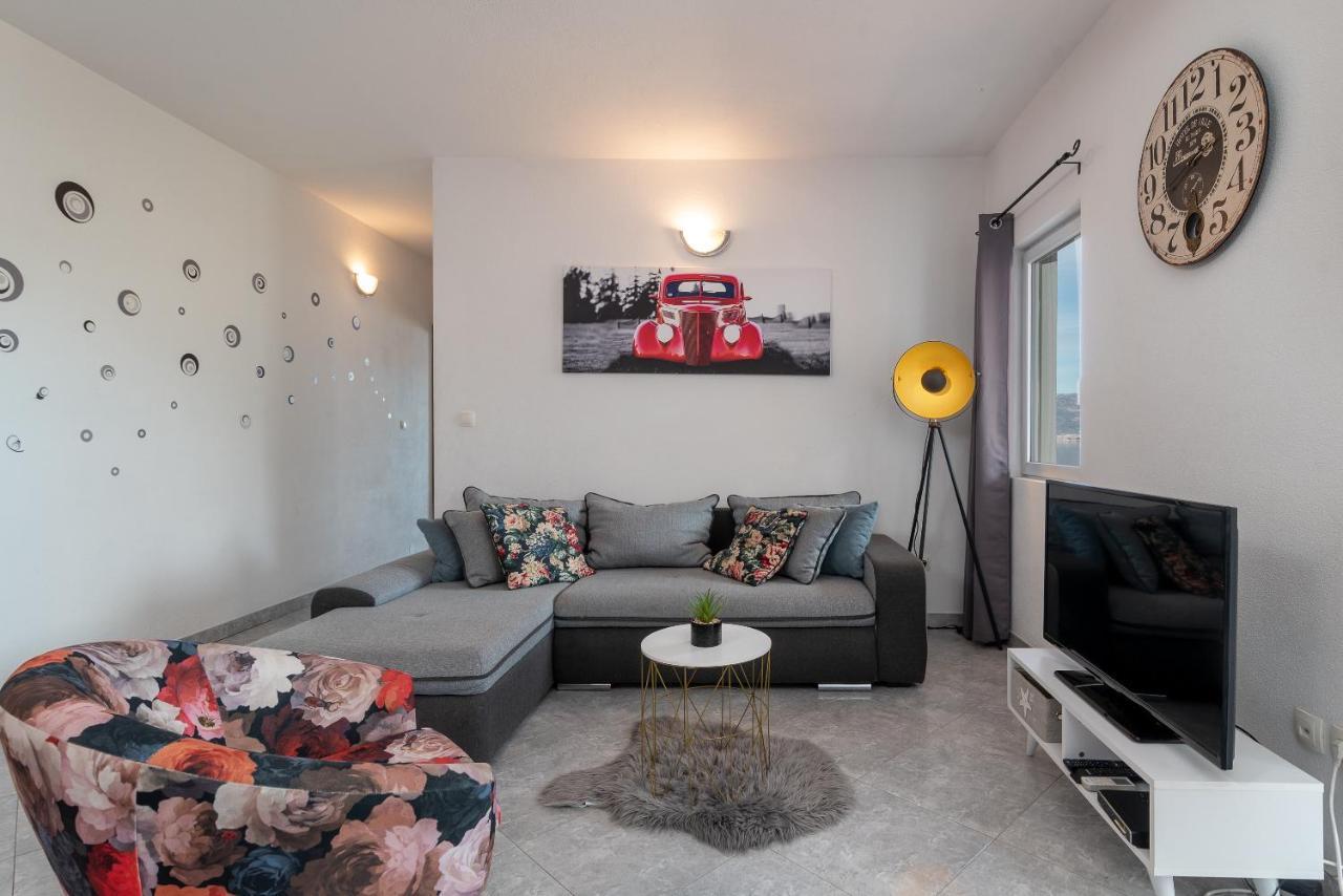 טרוגיר Holiday Villa Nostra מראה חיצוני תמונה