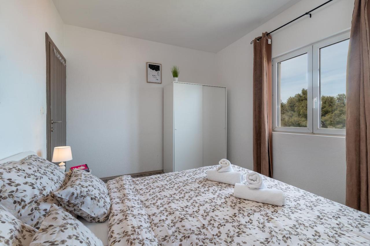 טרוגיר Holiday Villa Nostra מראה חיצוני תמונה