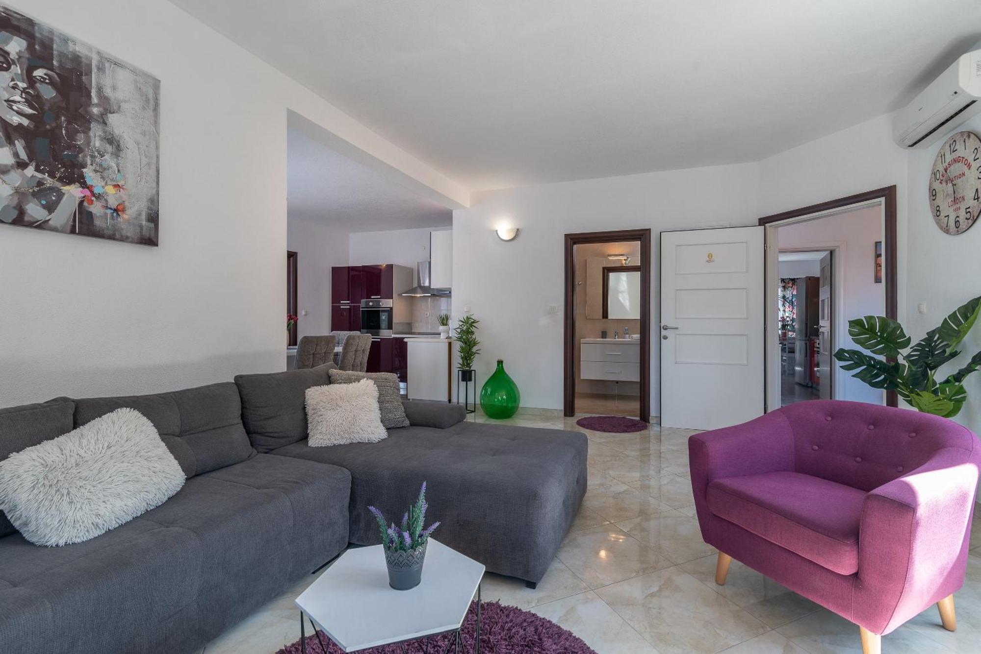 טרוגיר Holiday Villa Nostra מראה חיצוני תמונה