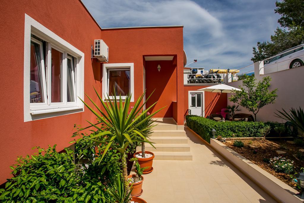 טרוגיר Holiday Villa Nostra מראה חיצוני תמונה