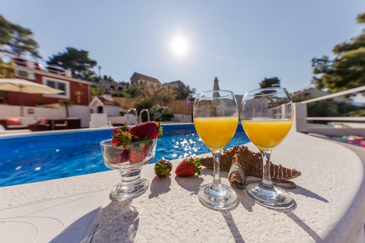 טרוגיר Holiday Villa Nostra מראה חיצוני תמונה
