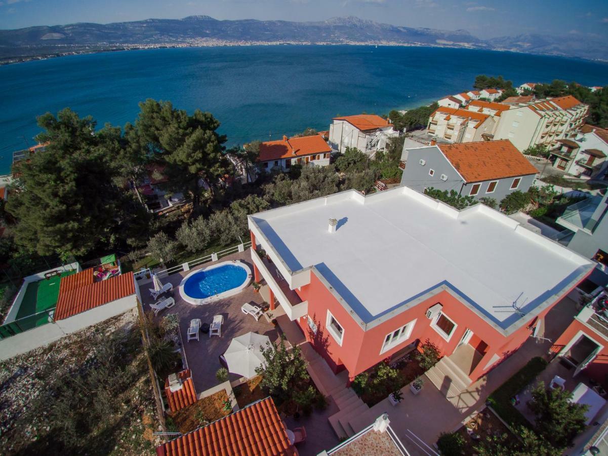 טרוגיר Holiday Villa Nostra מראה חיצוני תמונה