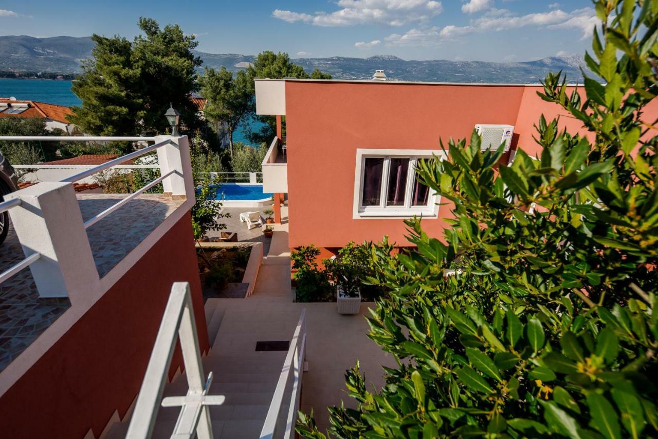 טרוגיר Holiday Villa Nostra מראה חיצוני תמונה