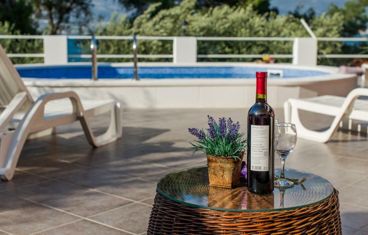 טרוגיר Holiday Villa Nostra מראה חיצוני תמונה