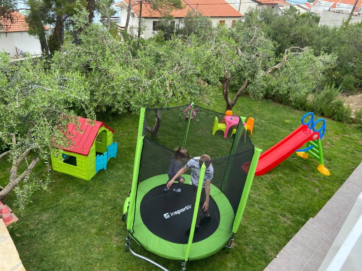טרוגיר Holiday Villa Nostra מראה חיצוני תמונה